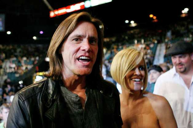 FILE Actor Jim Carrey left and actress Jenny McCarthy attend the Oscar 