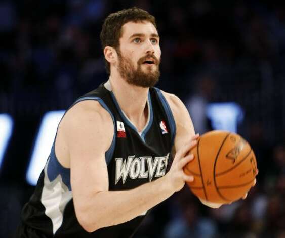 Minnesota Timberwolves' Kevin Love shoots during the NBA All-Star Three-Point Shootout basketball competition in Orlando, Fla., Saturday, Feb. 25, 2012. (AP Photo/Lynne Sladky) (AP) / SA