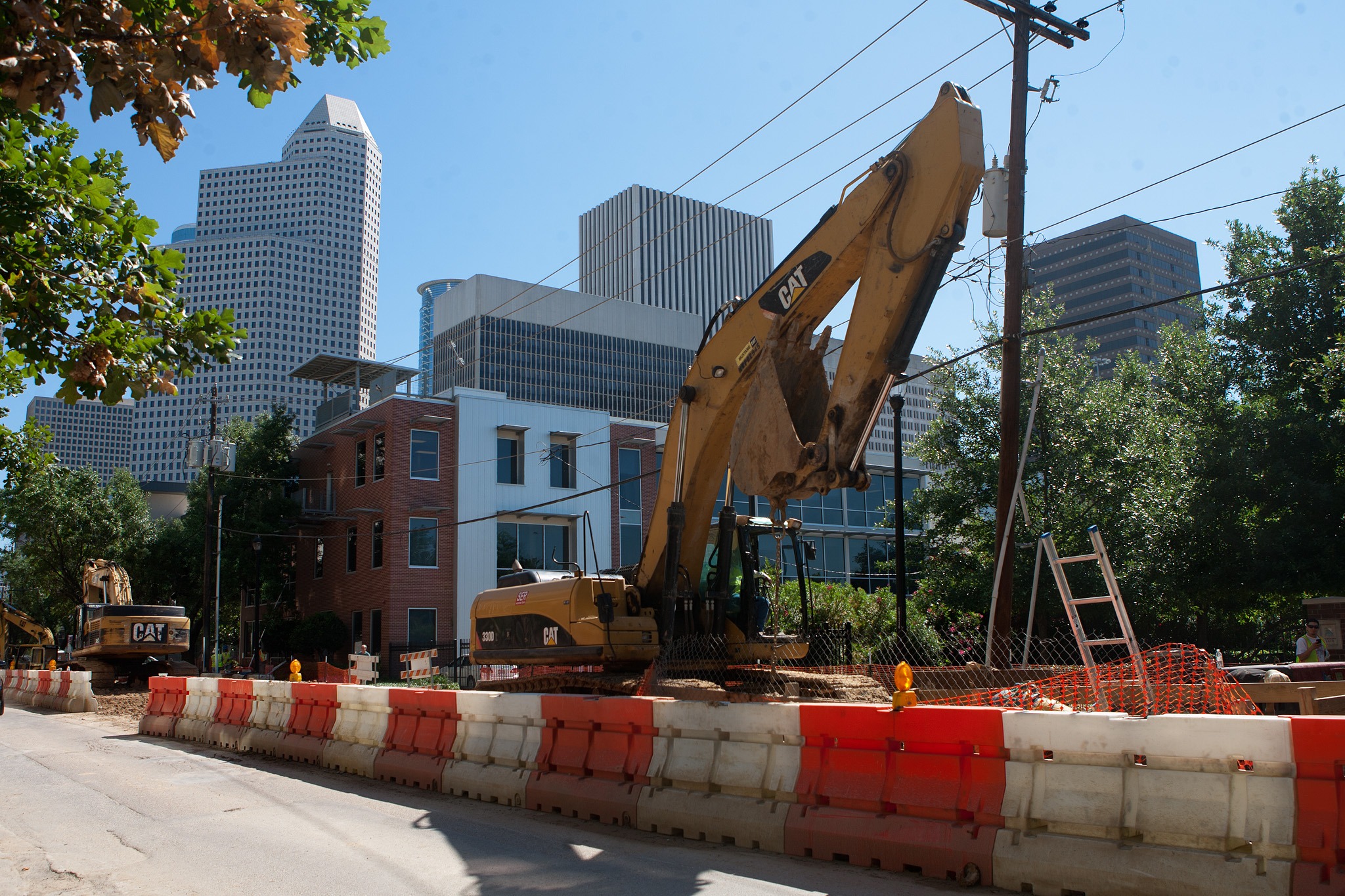 Road project slows traffic on Bagby segment - Houston Chronicle
