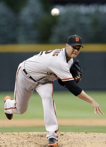 Ryan Vogelsong saw his streak of allowing three or fewer runs end. Photo: Joe Mahoney, Associated Press / SF
