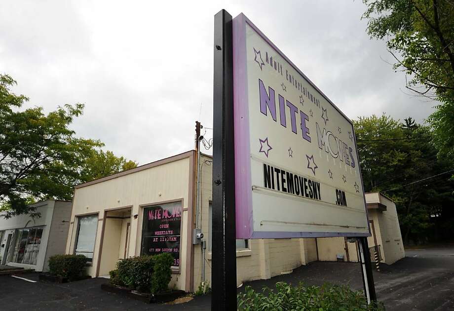 N.Y. strip club argues for tax exemption - SFGate