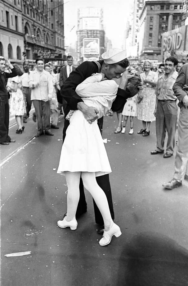 Glenn Edward McDuffie was an 18-year-old sailor whose kiss with nurse Edith Shain became famous. Photo: Alfred Eisenstaedt