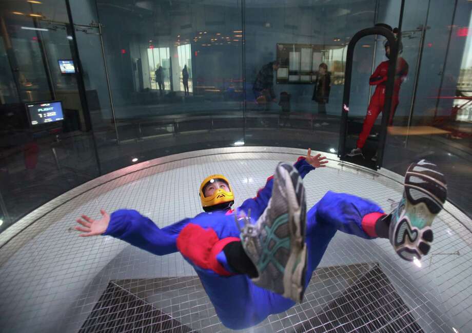 iFLY indoor skydiving facility offers free-falling fun ...