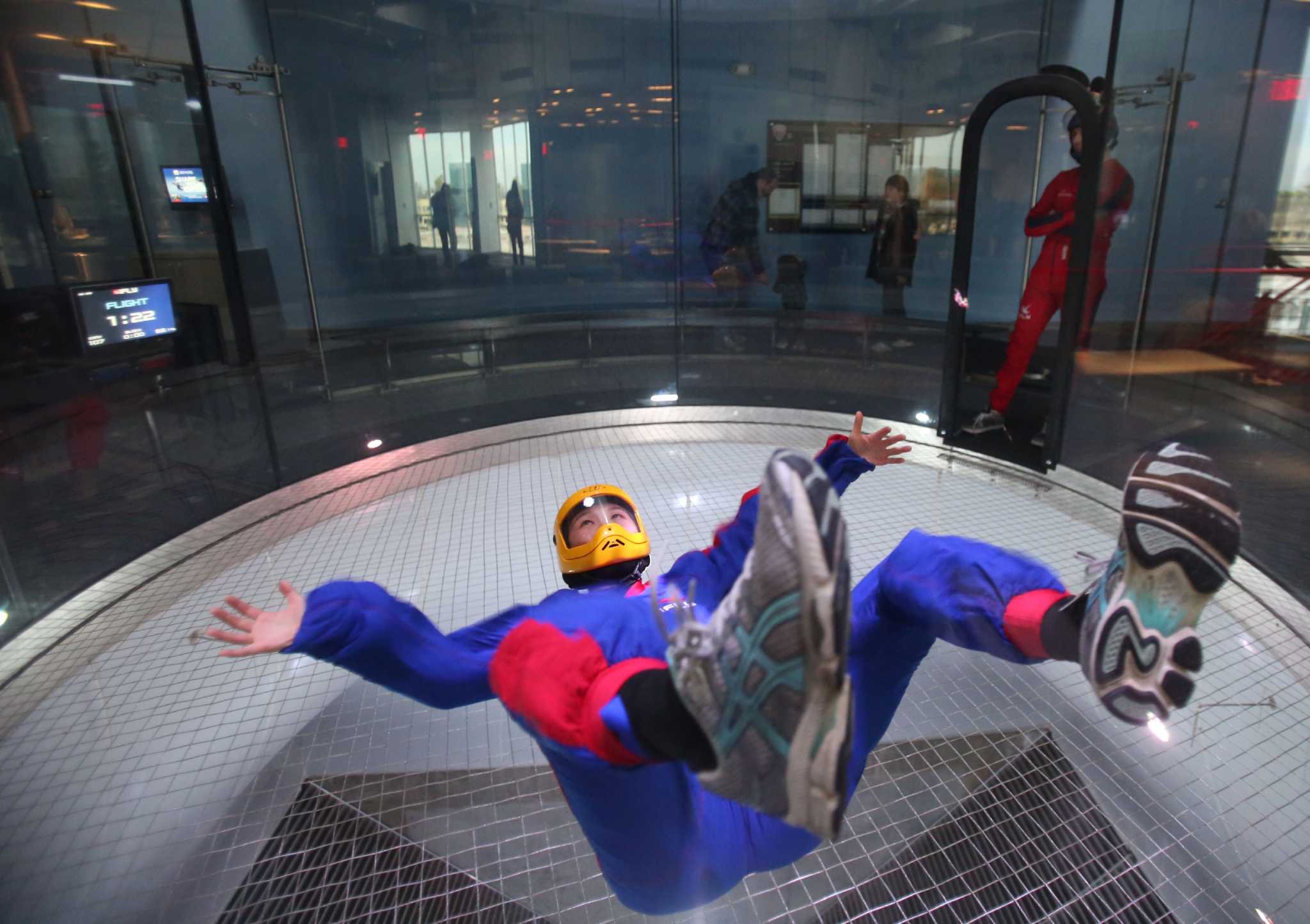 iFLY indoor skydiving facility offers freefalling fun Houston Chronicle