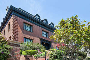 Pac Heights mansion, once home to Metallica’s Kirk Hammett, rocks the MLS - Photo