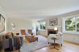 Oakland midcentury includes two lots, enticing setting - Photo