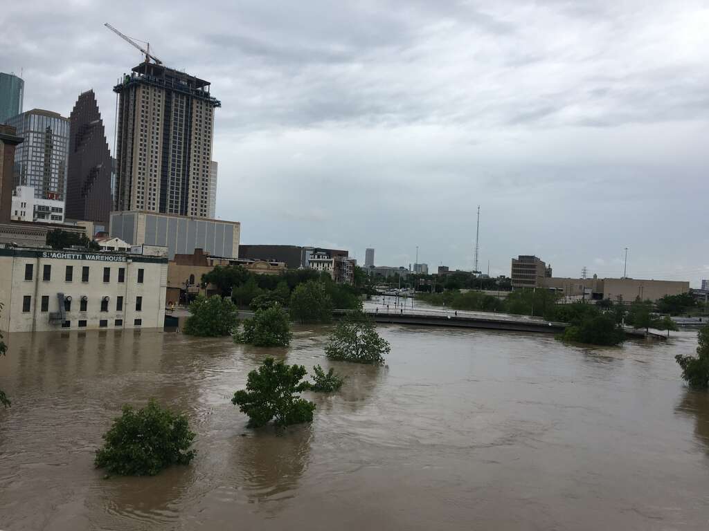 Flooding in downtown Houston April 18, 2016.  Photo: Laura Goldberg/Houston Chronicle