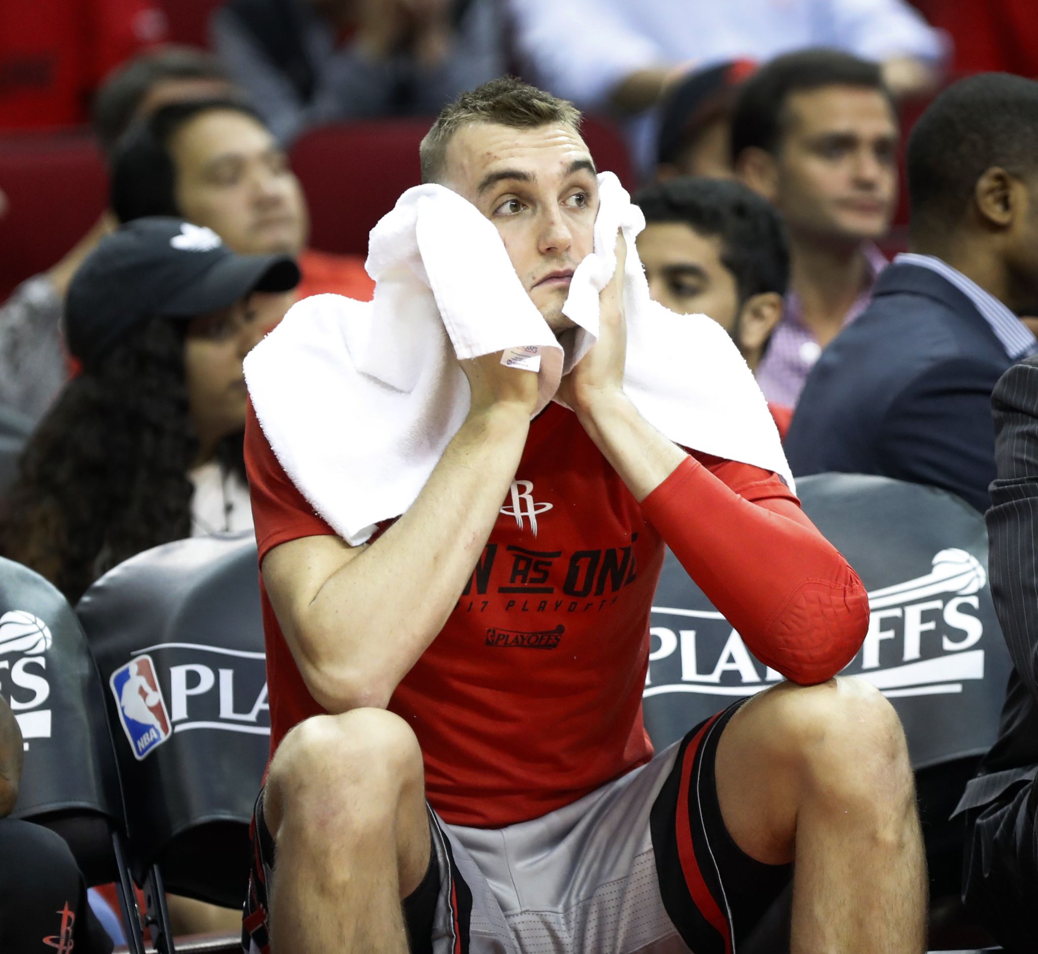 Rockets' Sam Dekker enters offseason with another injury - San Antonio Express-News