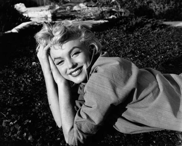 Marilyn Monroe died in her home in Brentwood, Los Angeles, USA on ...