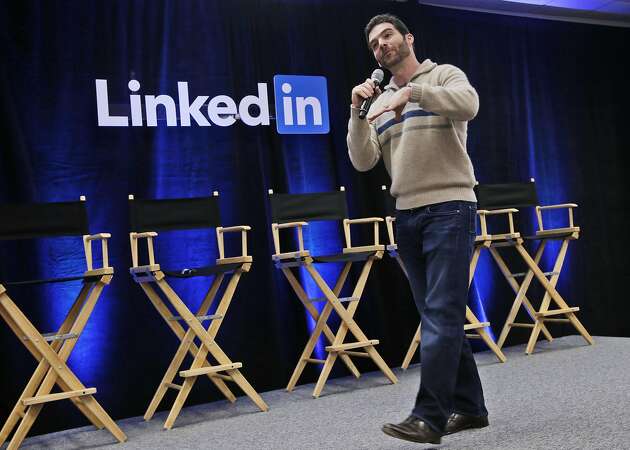 Microsoft to pay $26.2 billion for LinkedIn's contacts
