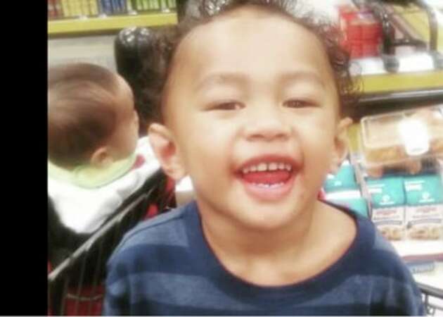 Oakland police raise money for family of boy, 2, killed by bus