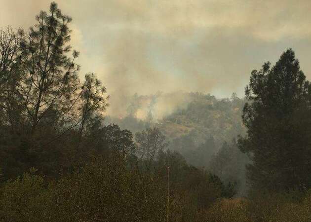 Wildfire forces evacuations in Mariposa County