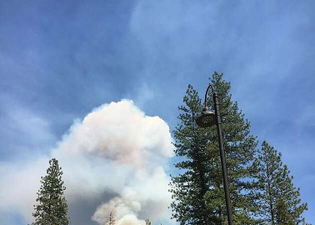 Fire ignites in Yosemite National Park, closes trail