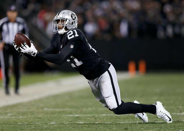 Report: Raiders' Sean Smith facing trial on assault and battery charges