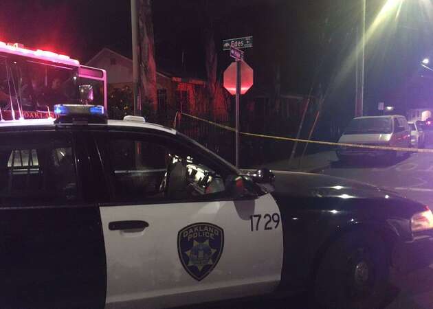 Overnight shootings in Oakland leave woman, man dead